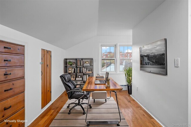 Building Photo - 20 Overhill Pl