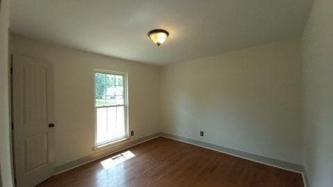 Building Photo - 112 Gwen Dr