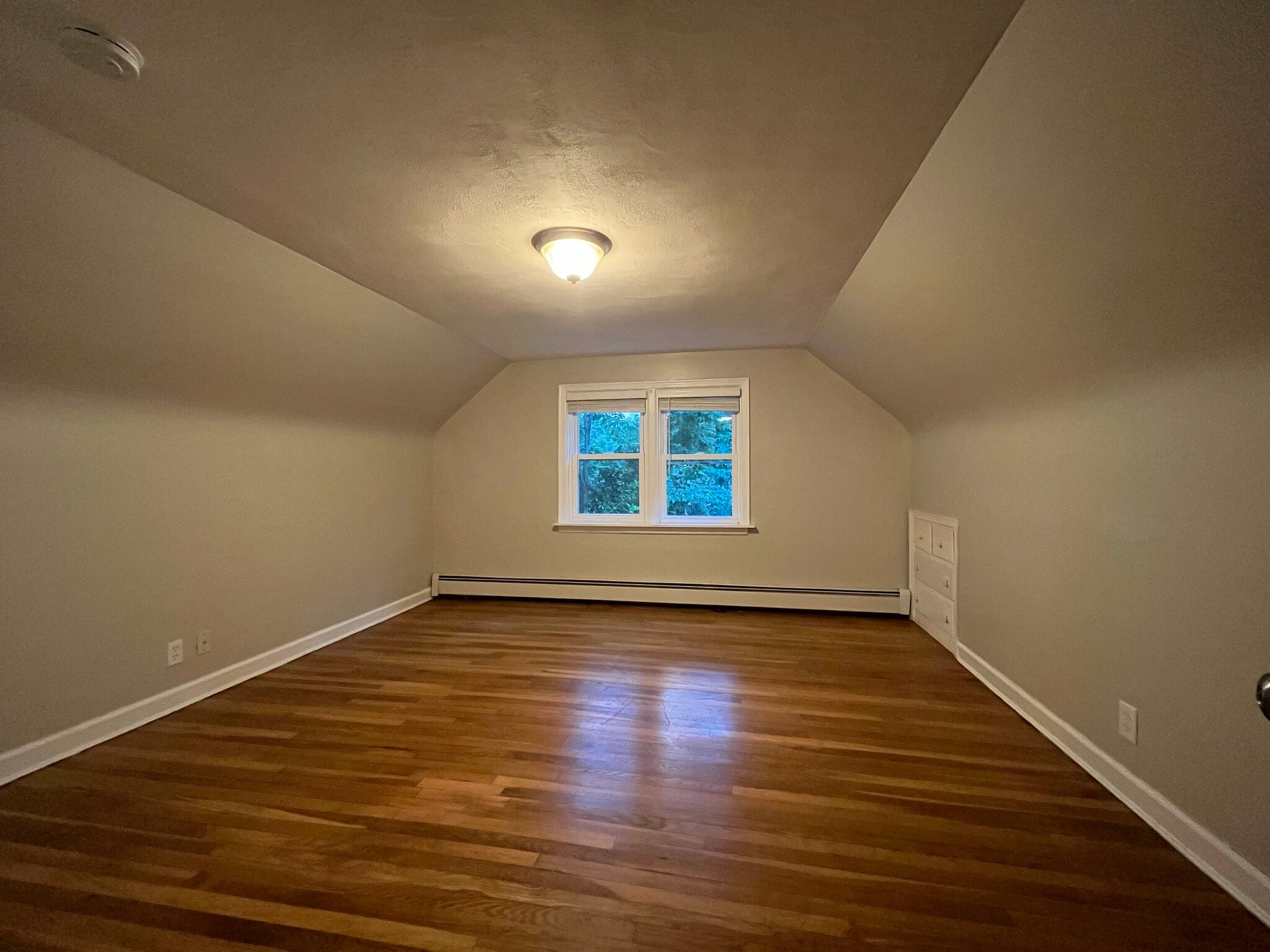 bedroom 2 - 101 Olcott Dr