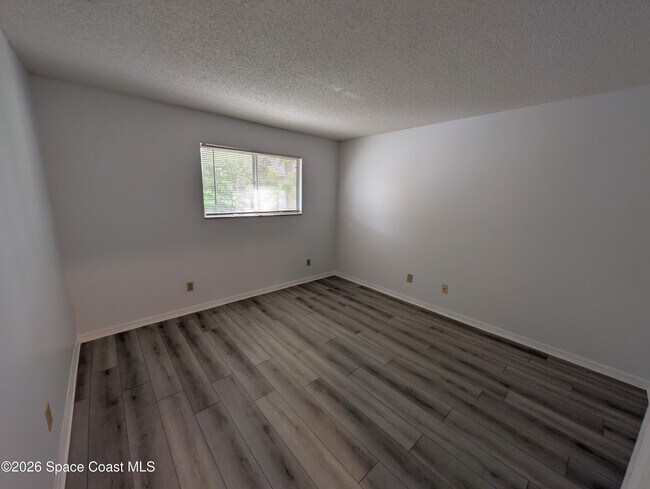 Building Photo - 225 Knox McRae Dr