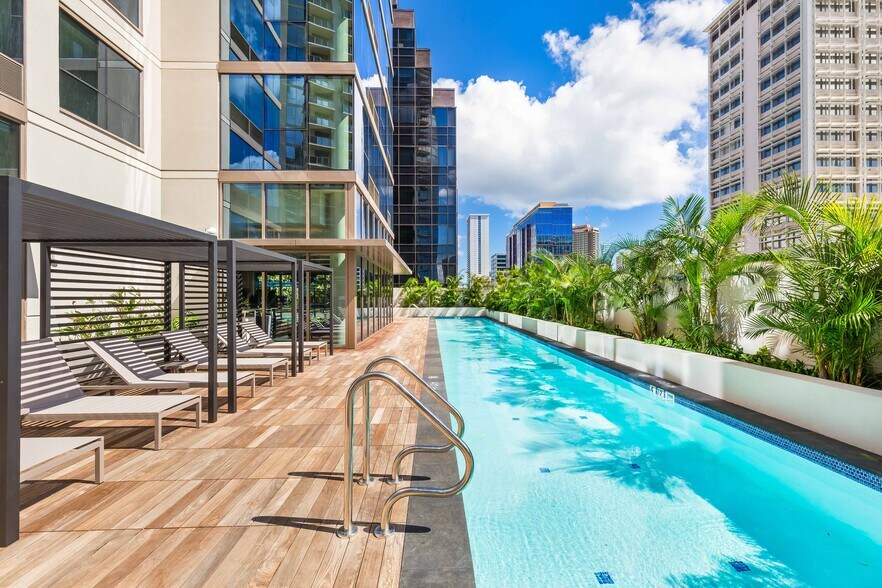 Building Photo - 1388 Kapiolani Blvd
