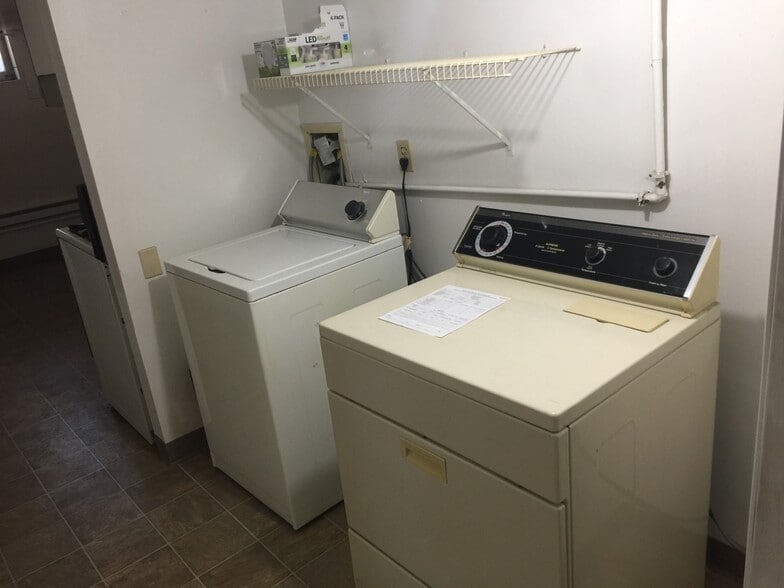 Washer and Dryer - 903 W Rossi St