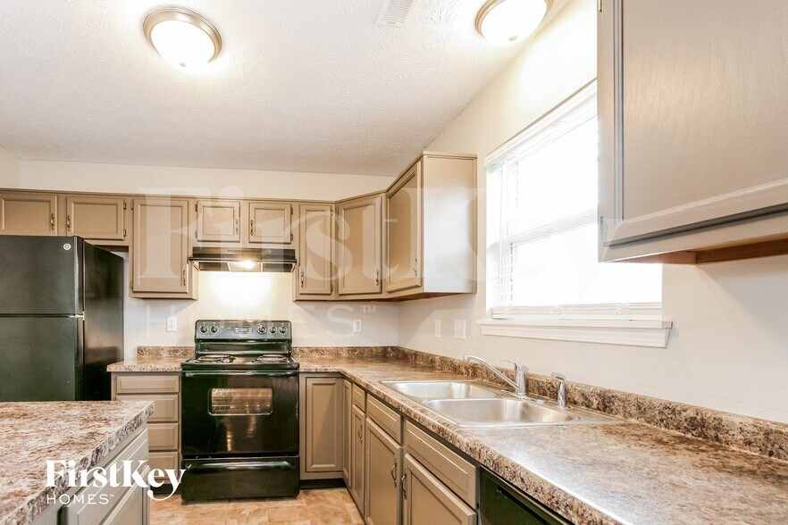 Building Photo - 2913 Briarchase Ct