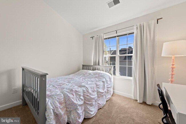 Building Photo - 47645 Weatherburn Terrace