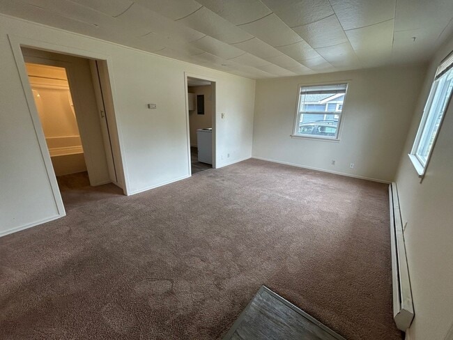 Building Photo - Cute/Cozy Marysville Homehome
