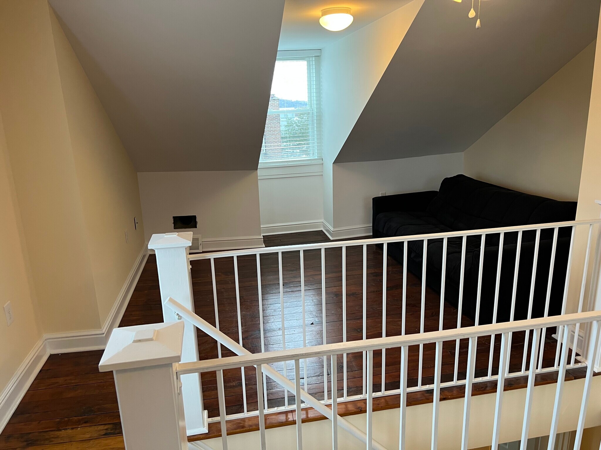 Third-floor bedroom - 1721 McCullough St