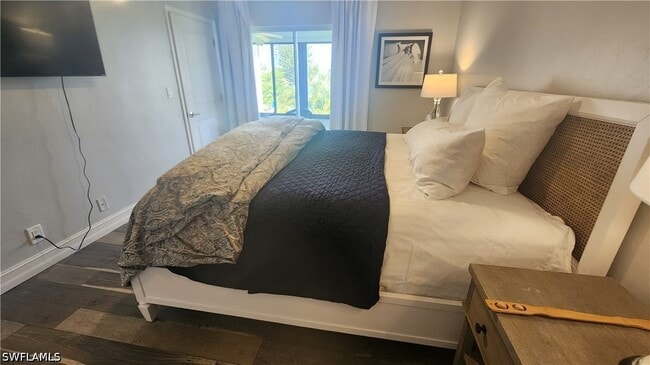 Building Photo - 3645 Boca Ciega Dr