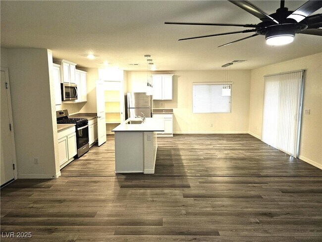 Building Photo - 6730 Warthog Ave