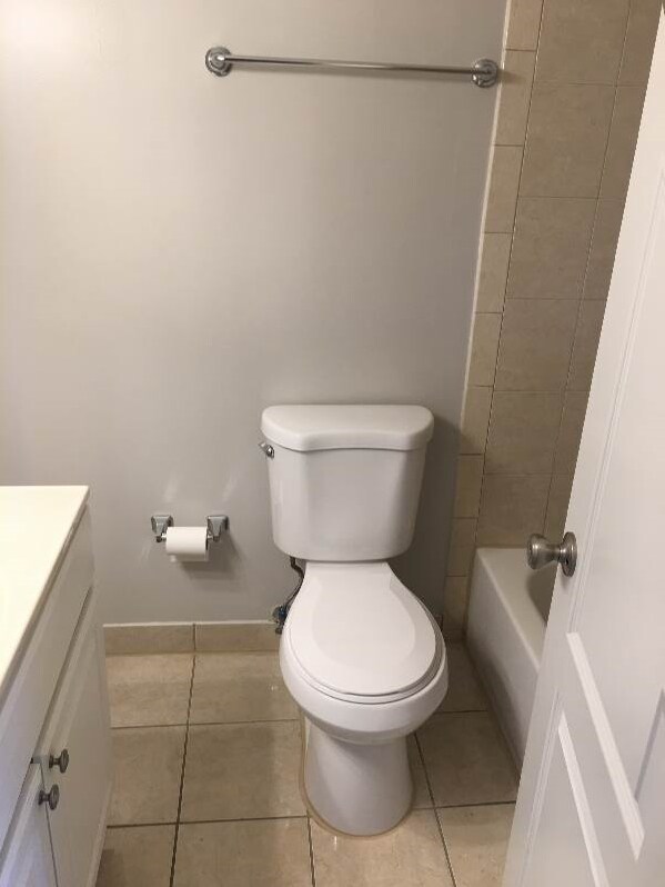 Building Photo - 6310 Hil-Mar Dr