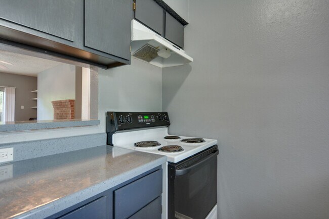 Building Photo - 9506 Kempler Dr
