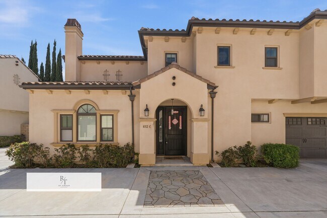 Building Photo - Beautiful Mediterranean Luxury Home in Exclusive Gated Villa Sierra, Arcadia