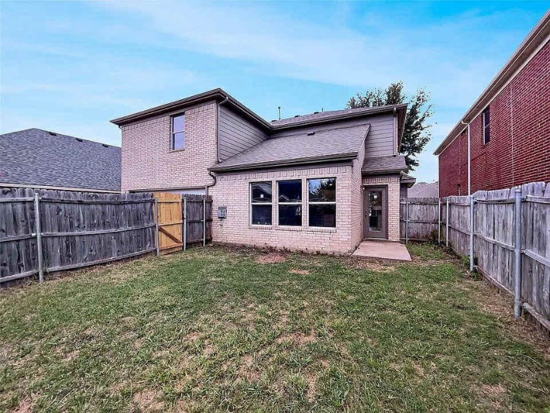 Building Photo - 1207 Whitecreek Dr