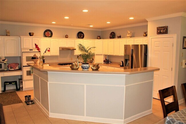 Building Photo - 355 Forest Hill-Irene Rd