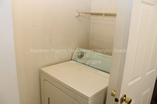 Building Photo - 44 Lucinda Ct