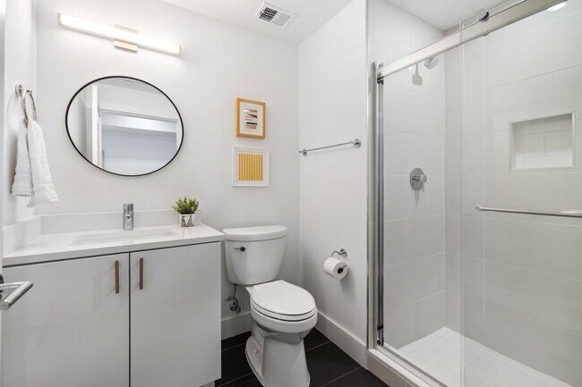 Building Photo - 2310 4th St NE