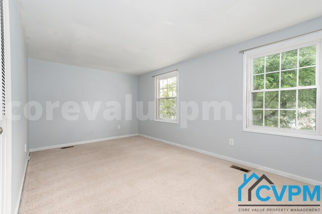 Building Photo - 723 Snowdon Ln