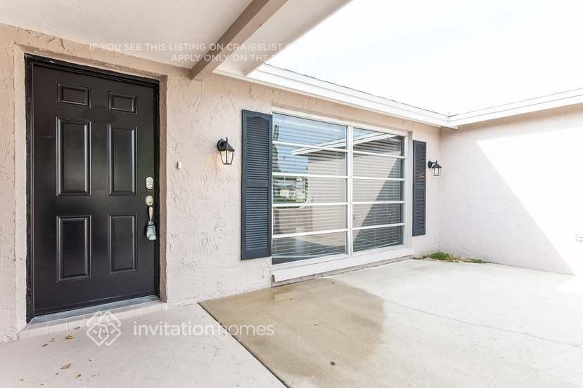 Building Photo - 9141 Lunar Ln