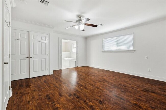 Building Photo - 3512 James Dr