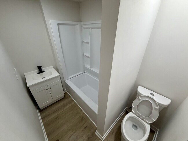 Building Photo - Newly Remodeled 2BR/2BA East Nashville Home with Covered Front Porch, Huge Deck, Spacious Backyar...