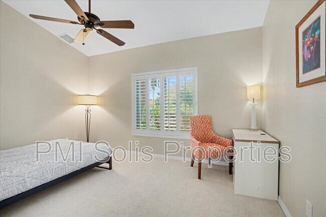 Building Photo - 10198 E San Salvador Dr