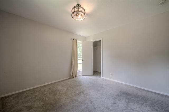Building Photo - 807 Eastcliff Dr