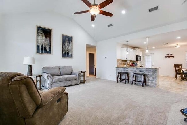 Building Photo - 4720 Pinon Ridge Dr