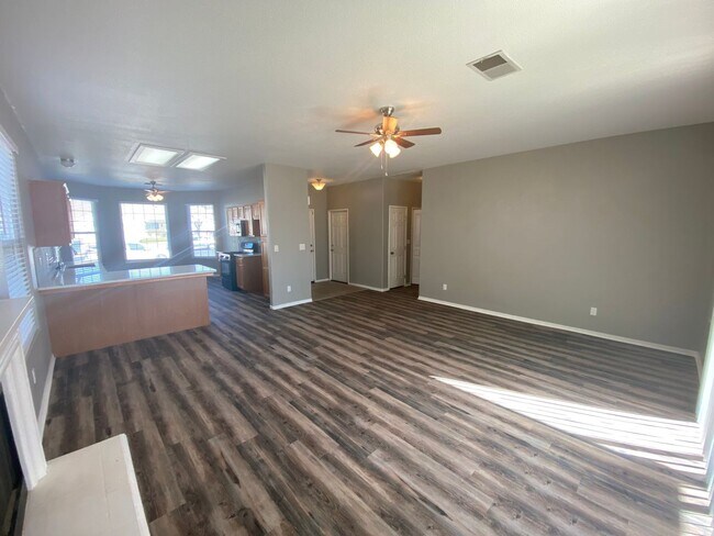 Building Photo - Pet Friendly home coming soon!