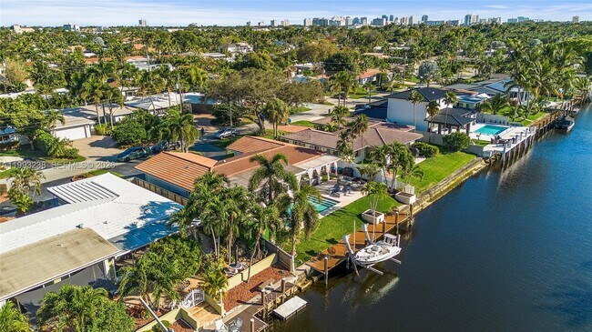 Building Photo - 2207 NE 16th Ave