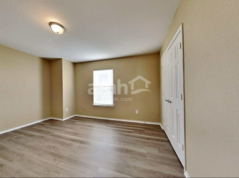 Building Photo - 3845 Cane River Rd