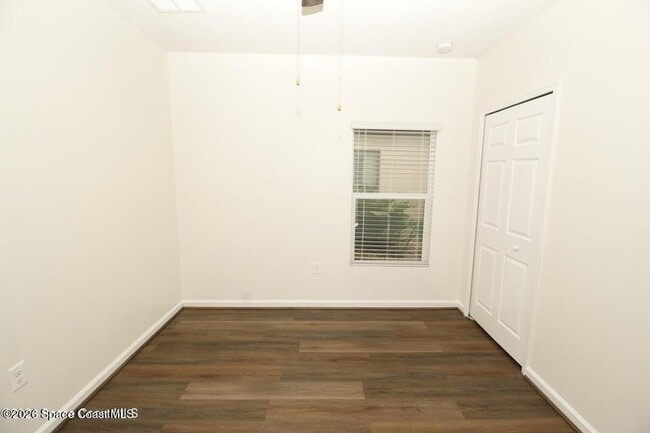 Building Photo - 535 Trymore Dr SE