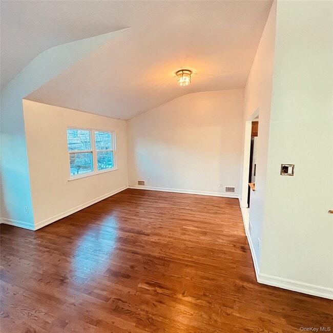 Building Photo - 878 Rensselaer Ave