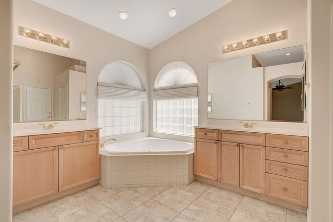 Building Photo - 3051 Hills of Gold Ct