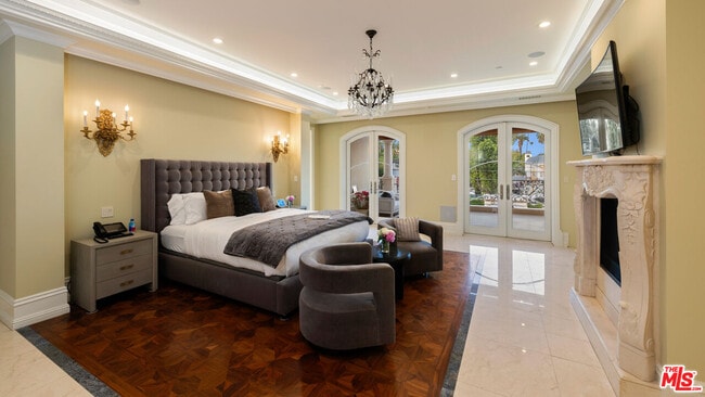 Building Photo - 718 N Rodeo Dr