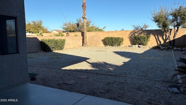 Building Photo - 9214 W Ross Ave