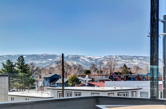 Building Photo - Mid-Town Modern Gem With EV Charger