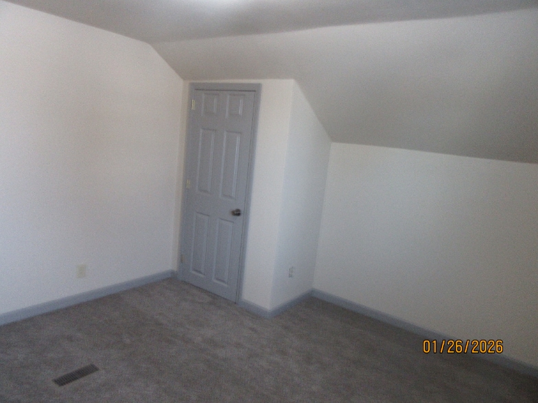 Building Photo - 353 Blake St