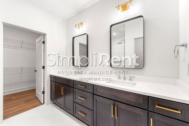 Building Photo - New 4/3 Home in East Point - 1st month fre...
