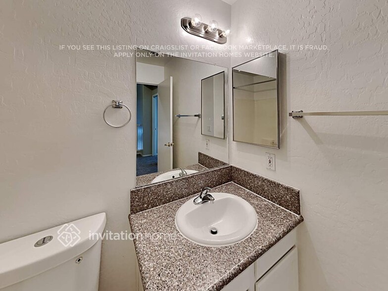 Building Photo - 11175 W Berkeley Rd