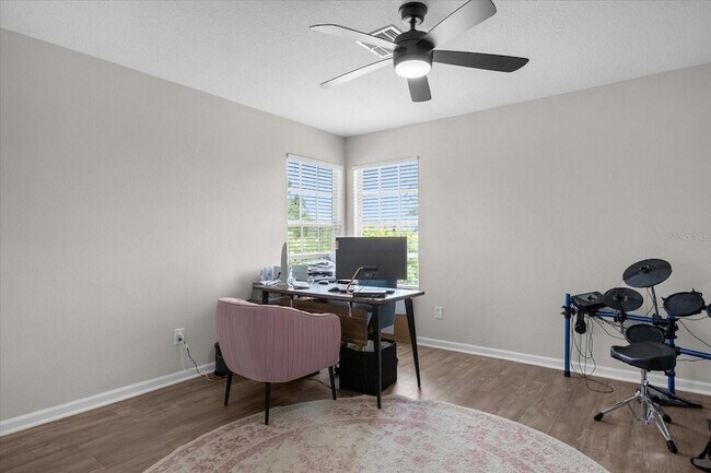 Building Photo - 10175 Cove Lake Dr