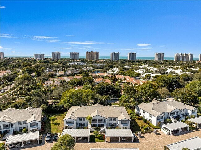 Building Photo - 829 Tanbark Dr