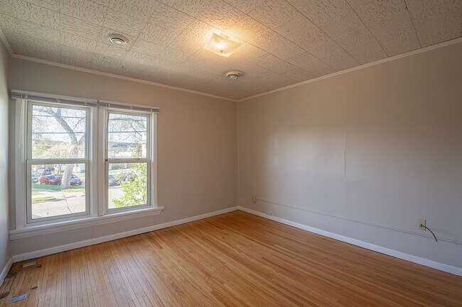 Building Photo - 751 Jenifer St