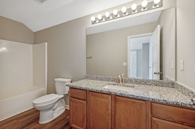 Building Photo - 118 Lancaster Gate Pl