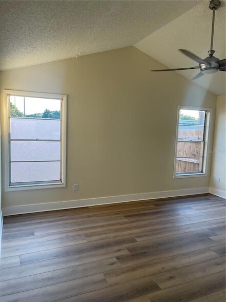 Building Photo - 10813 Venice Cir