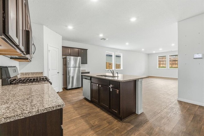 Building Photo - 202 Eagle Mountain Trl1