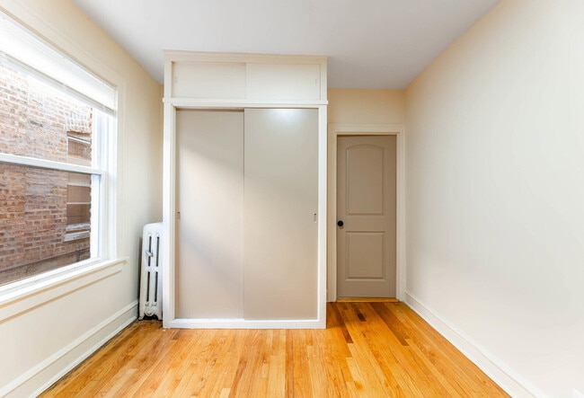 Building Photo - 6352 S Francisco Ave