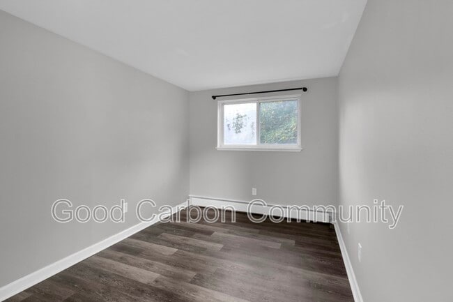 Building Photo - 5451 Creekside Ct