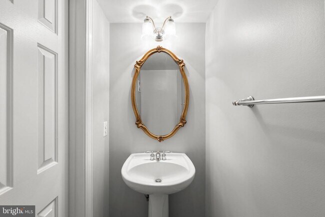 Building Photo - 5246 Tancreti Ln