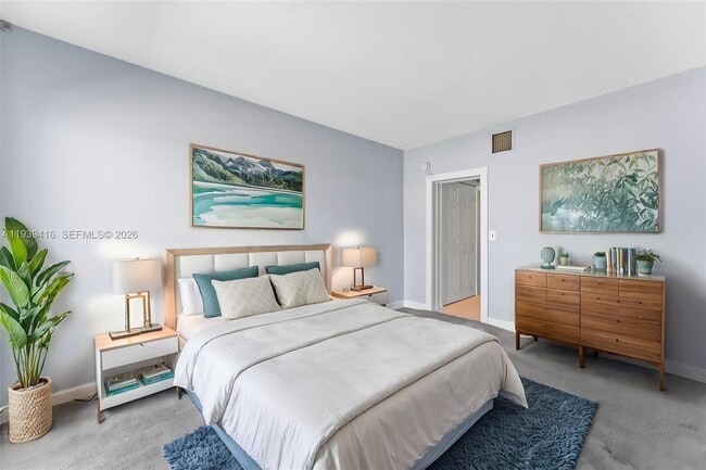 Building Photo - 2508 Bay Dr