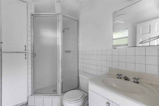 Building Photo - 8700 SW 153rd Terrace