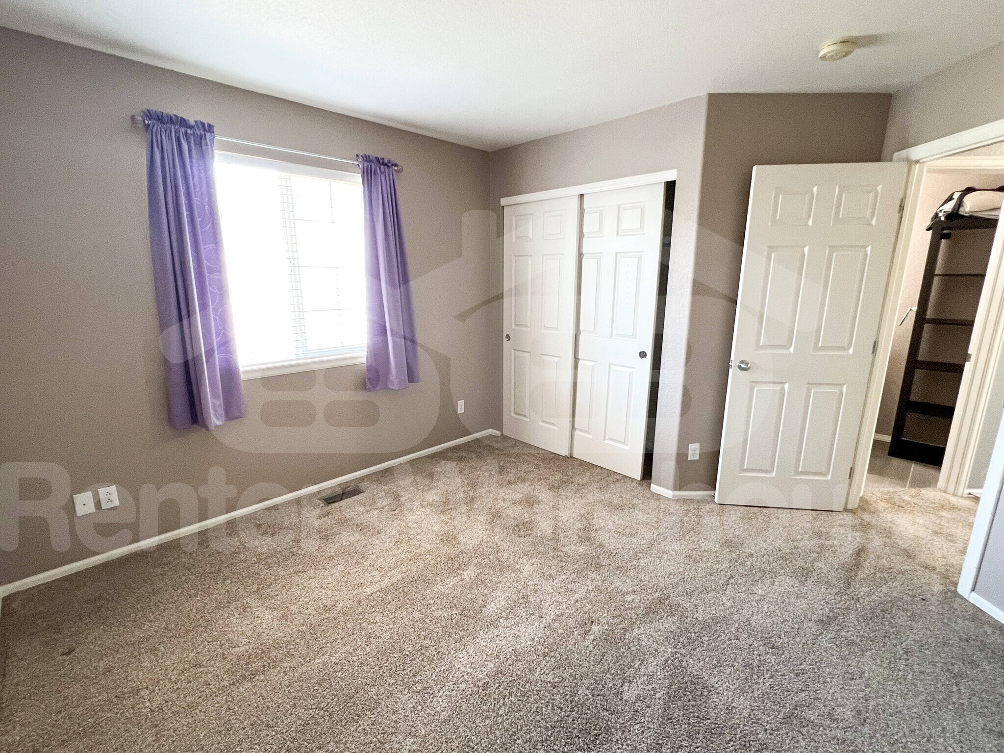 Building Photo - 3903 S Perth St